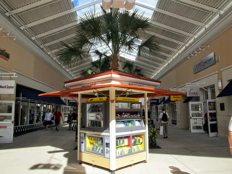 Orlando Vineland Premium Outlets shopping district in Orlando